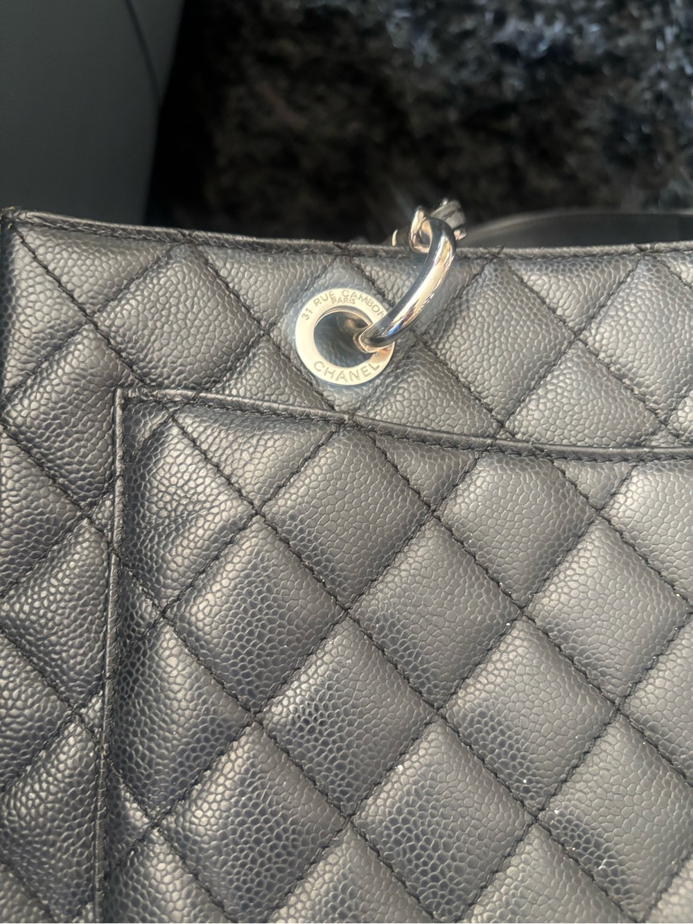 Grand shopper tote Black with Silver Tone Hardware - Picture 4 of 12